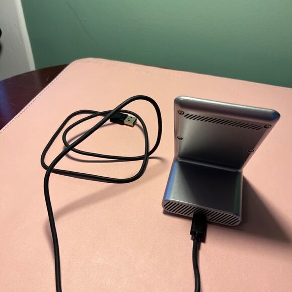 Fast Wireless Cell Phone Charger with Cord main image 4